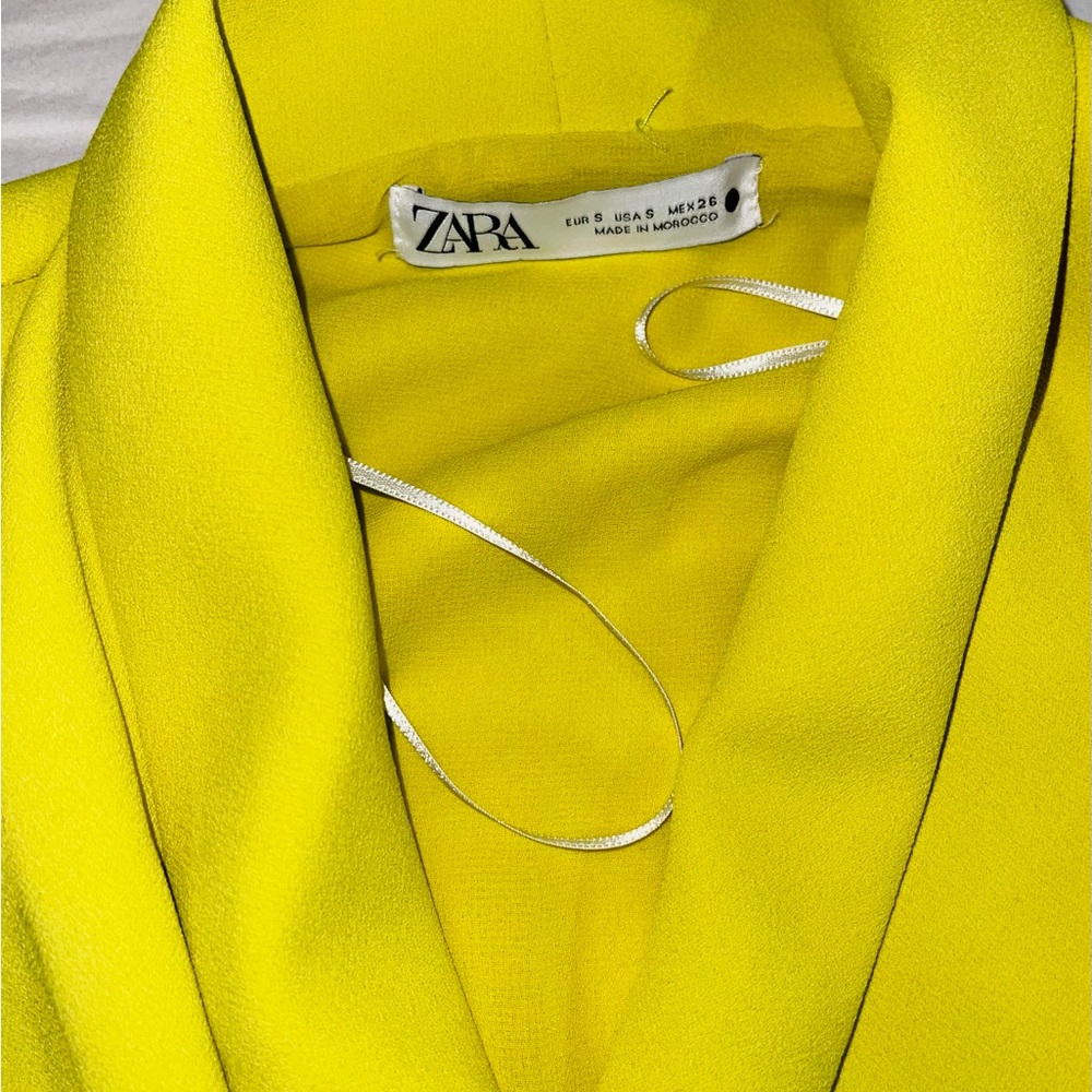 Zara Jacket - Picture 3 of 4